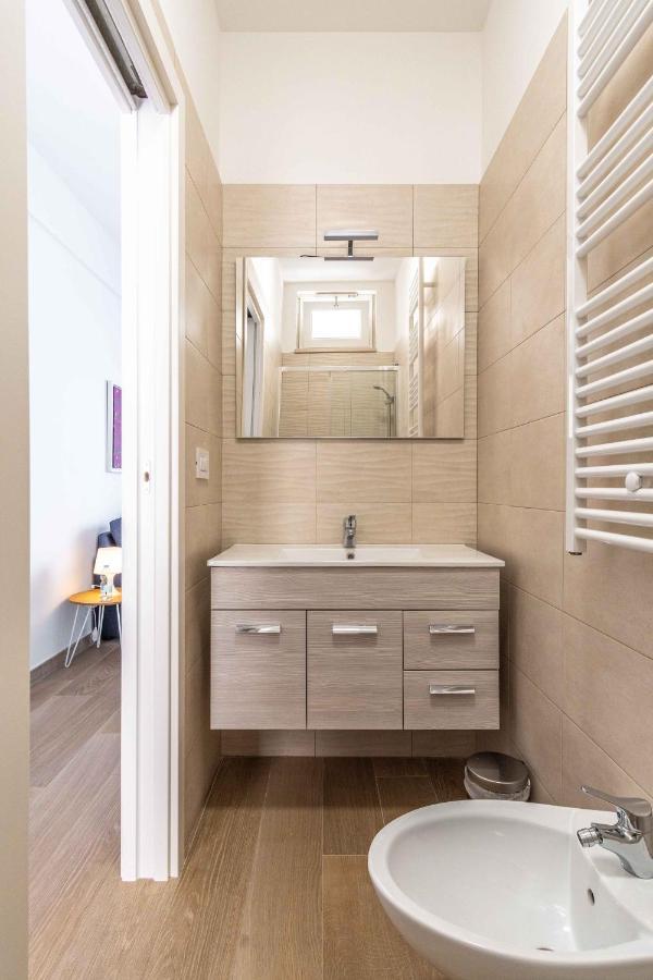 Seven Notes Guest House Бари Экстерьер фото
