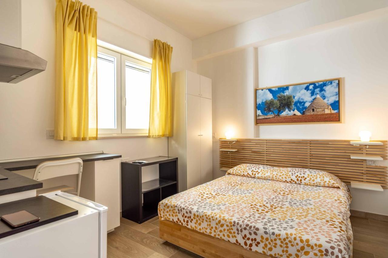 Seven Notes Guest House Бари Экстерьер фото